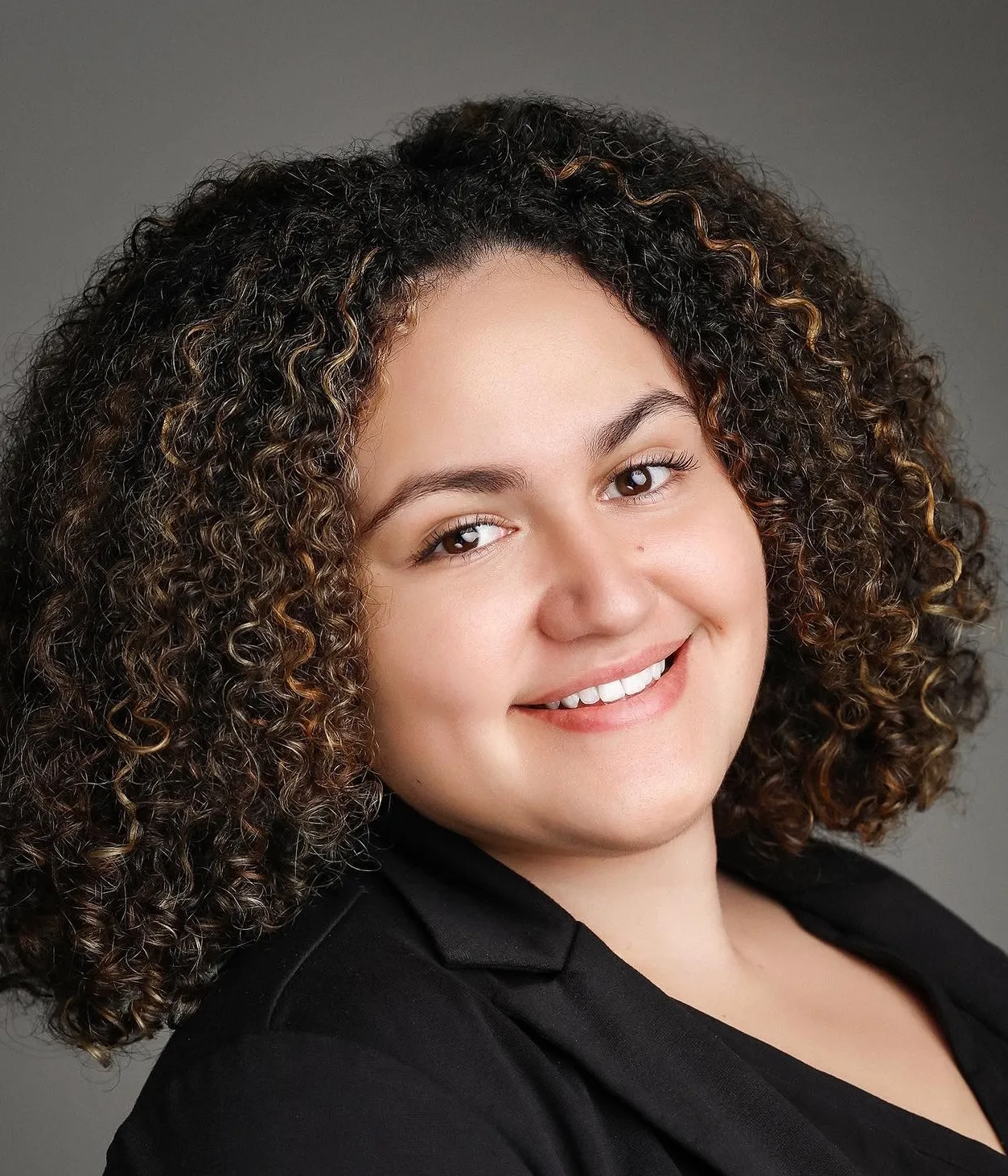  Tenielle K. Ellis, Research Assistant and Web Technology Consultant